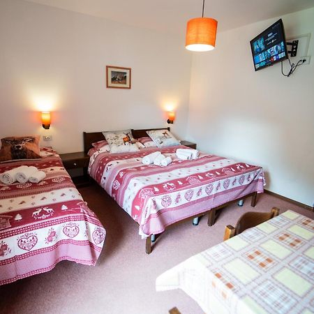 Cesa Cherpei - Dog Friendly Campitello di Fassa Luaran gambar