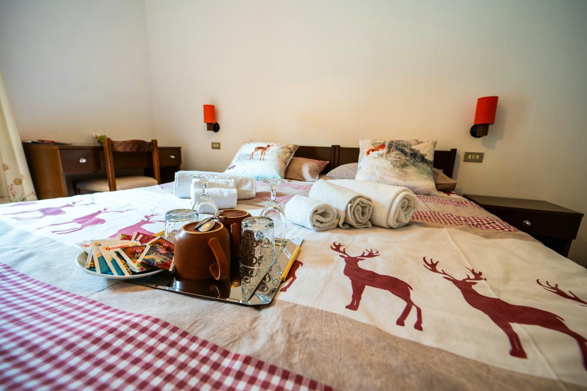 Cesa Cherpei - Dog Friendly Campitello di Fassa Luaran gambar